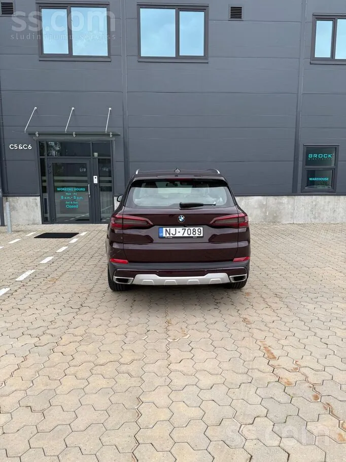 BMW X5 2023 photo 2