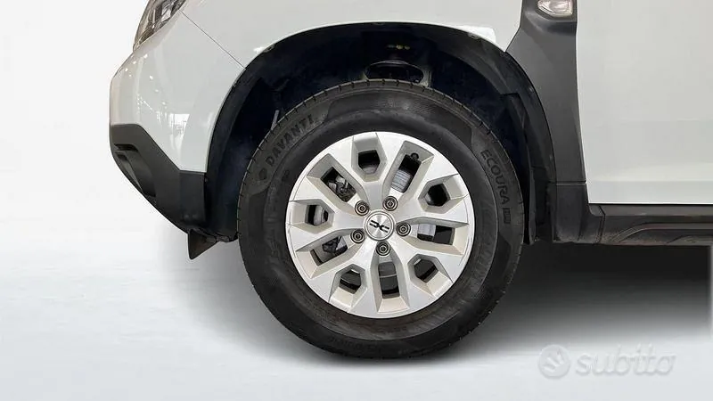 Dacia Duster 2023 photo 5