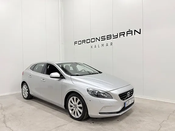 Volvo V40 2013 photo 2