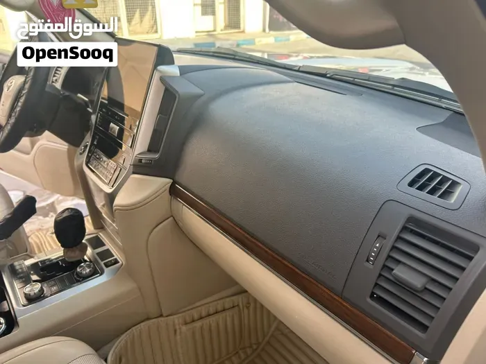 Toyota Land Cruiser 2018 photo 4