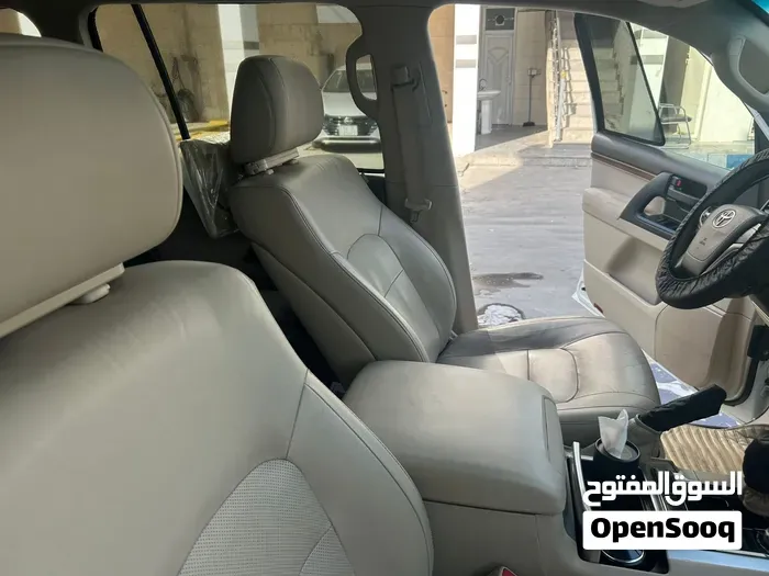 Toyota Land Cruiser 2018 photo 3