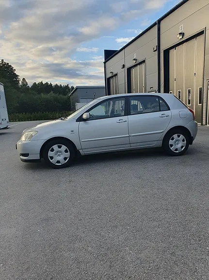 Toyota Corolla 2004 photo 2