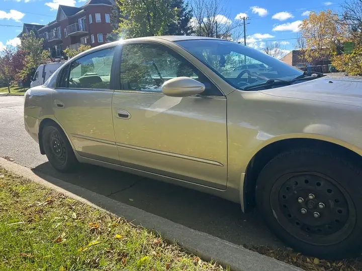 Nissan Altima 2005 photo 5