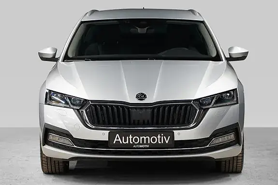 Skoda Octavia 2021 photo 3