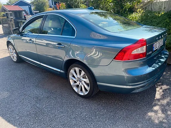 Volvo S80