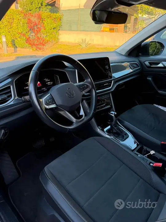 Volkswagen T-Roc 2023 photo 5