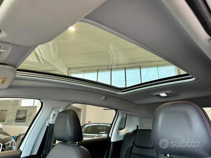 Peugeot 2008 2019 photo 3
