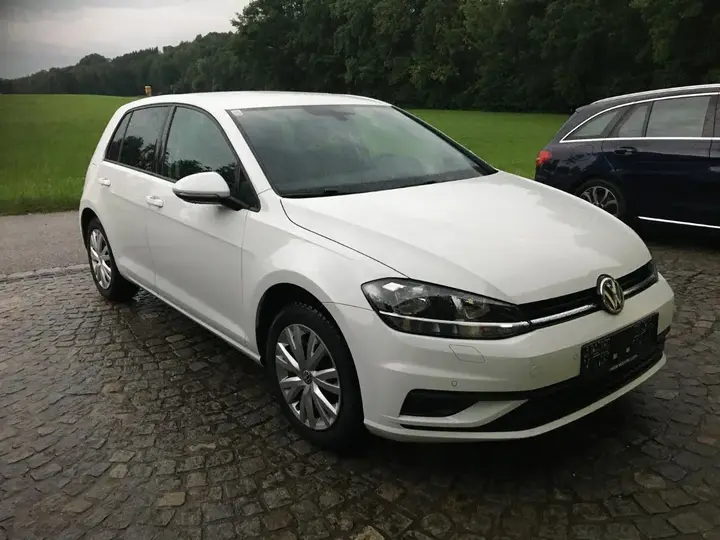Volkswagen Golf 2018 photo 3