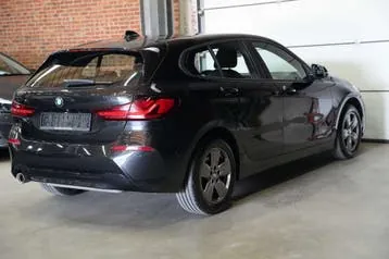 BMW 118 Ia 2022 photo 2