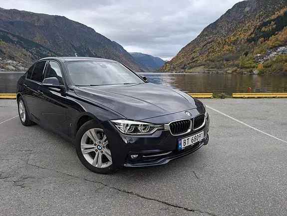BMW 330E
