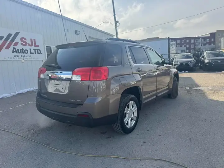 GMC Terrain 2012 photo 3