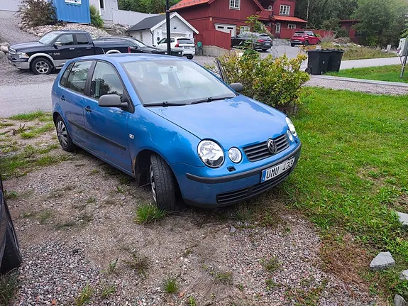 Volkswagen Polo 2004 photo 2