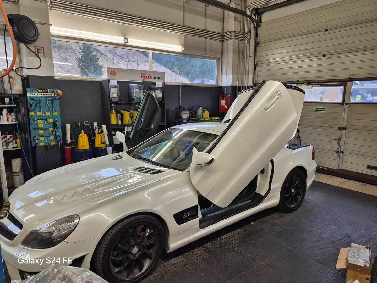Mercedes-Benz Sl-Class