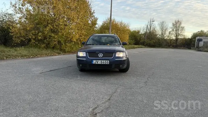 Volkswagen Passat 2003 photo 2