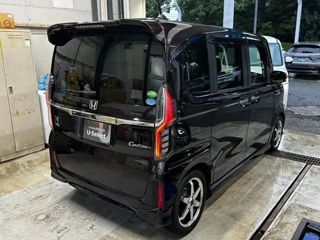 Honda N-Box 2018 photo 4
