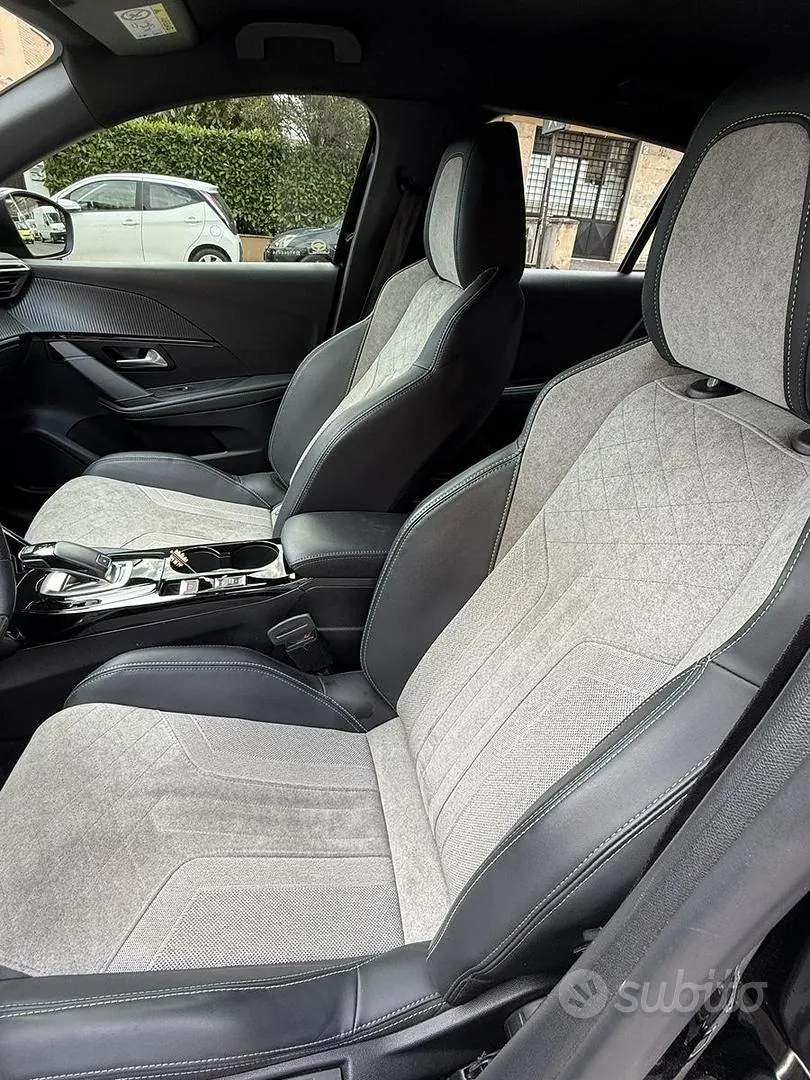 Peugeot 208 2021 photo 4