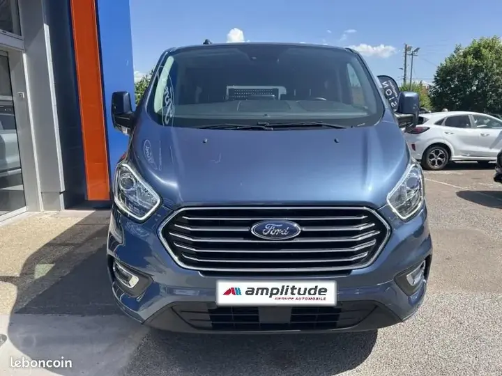 Ford Tourneo Custom 2023 photo 2