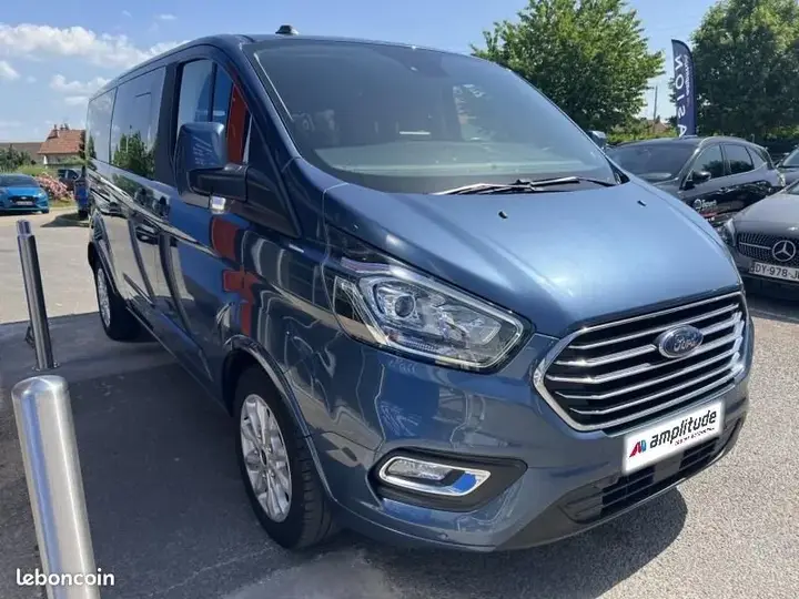 Ford Tourneo Custom 2023 photo 3