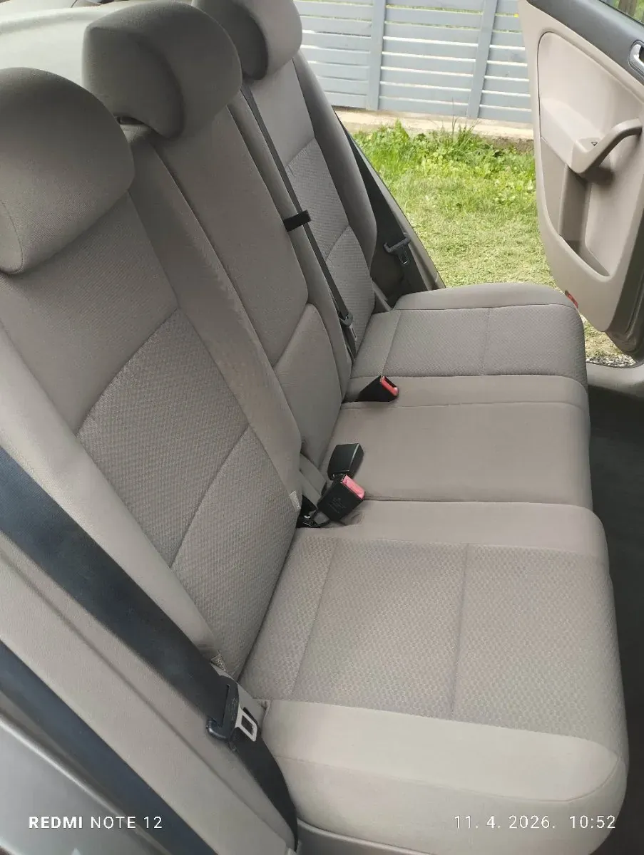 Volkswagen Golf 2009 photo 2