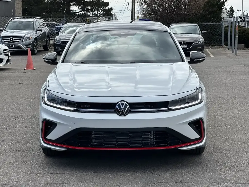Volkswagen Jetta 2025 photo 3