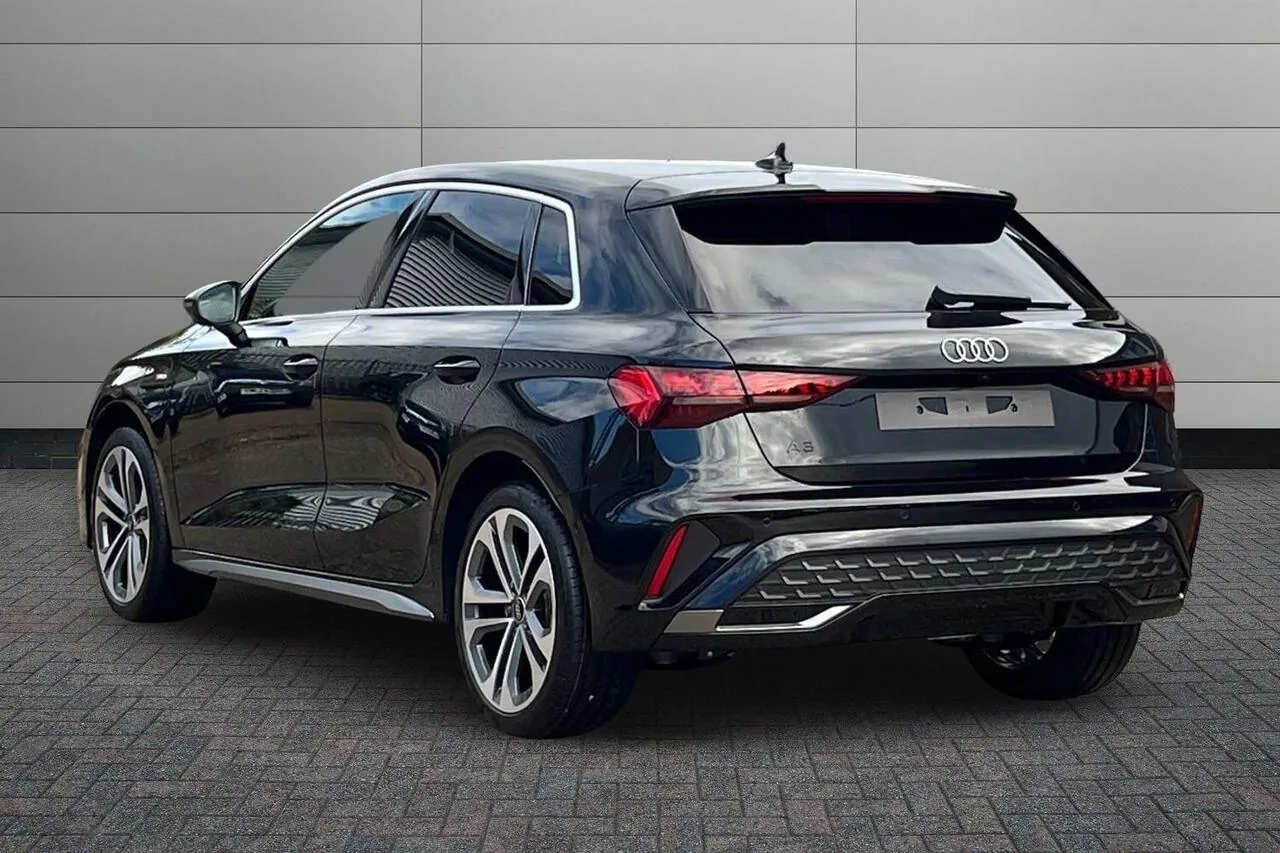 Audi A3 Sportback photo 3