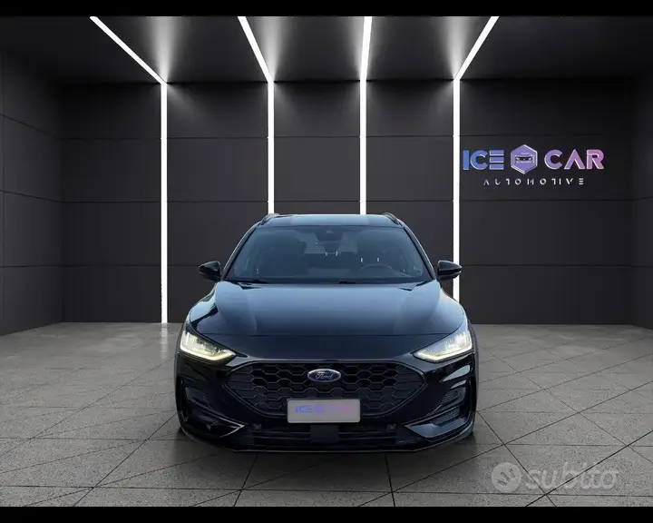 Ford Focus 2023 photo 2
