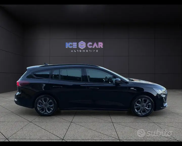 Ford Focus 2023 photo 4