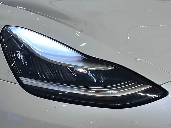 Tesla Model 3 2021 photo 5