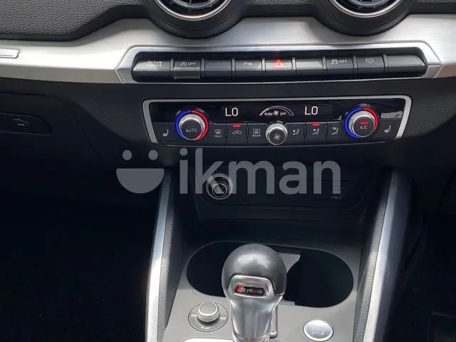 Audi Q2 2017 photo 4