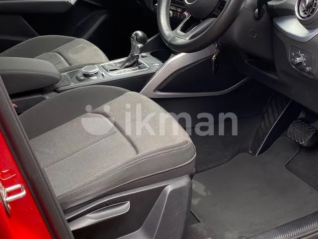 Audi Q2 2017 photo 2