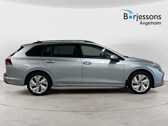 Volkswagen Golf I 2025 photo 2