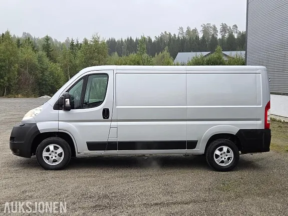 Citroen Jumper 2012 photo 2