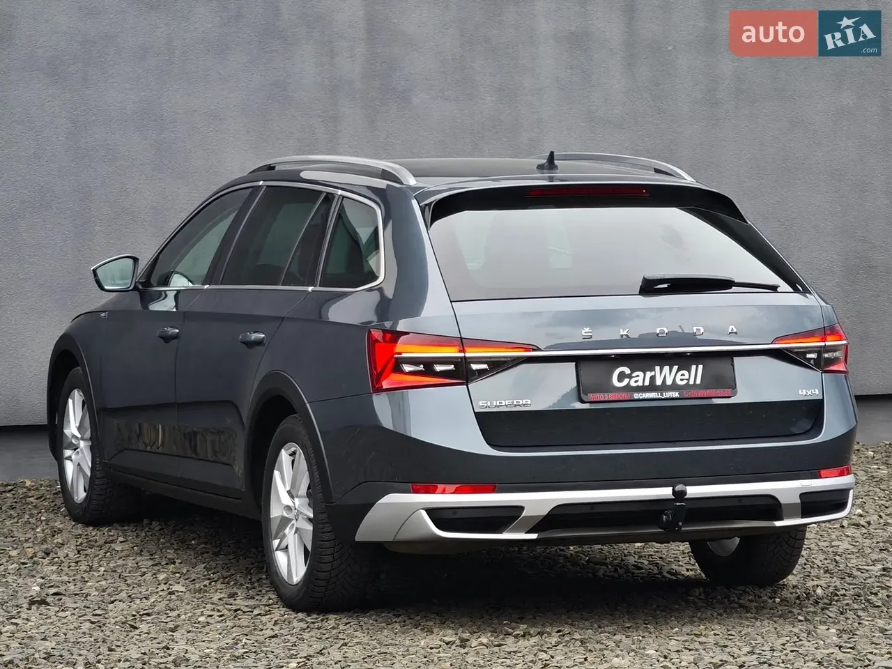 Skoda Superb Scout 2020 photo 4