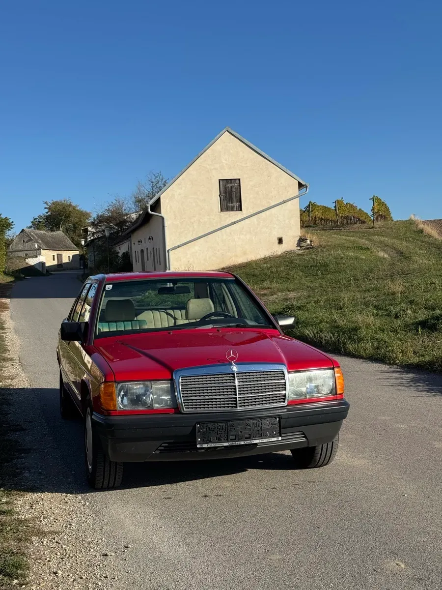 Mercedes-Benz 190 D 1988 photo 2