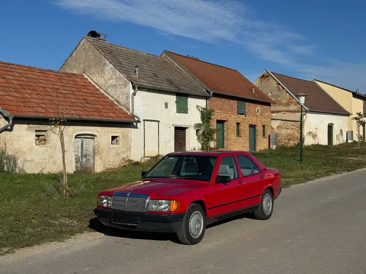 Mercedes-Benz 190 D