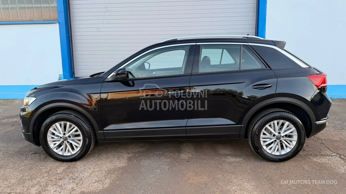 Volkswagen T-Roc 2021 photo 2
