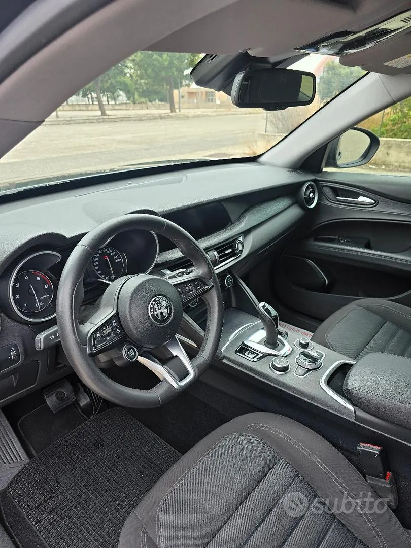 Alfa Romeo Stelvio 2022 photo 5