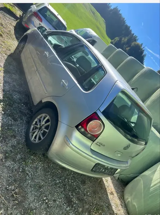 Volkswagen Polo 2017 photo 2