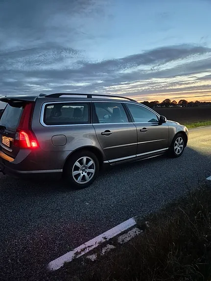 Volvo V70 2011 photo 4