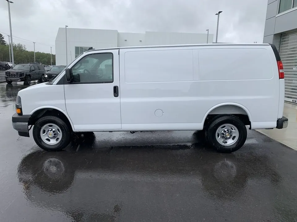 Chevrolet Express 2025 photo 5