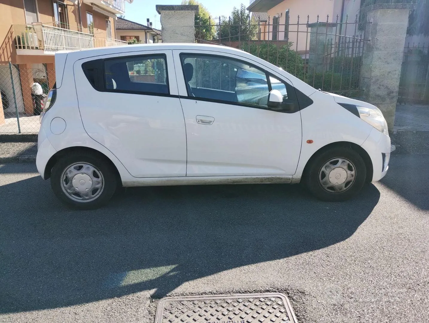 Chevrolet Spark 2011 photo 2