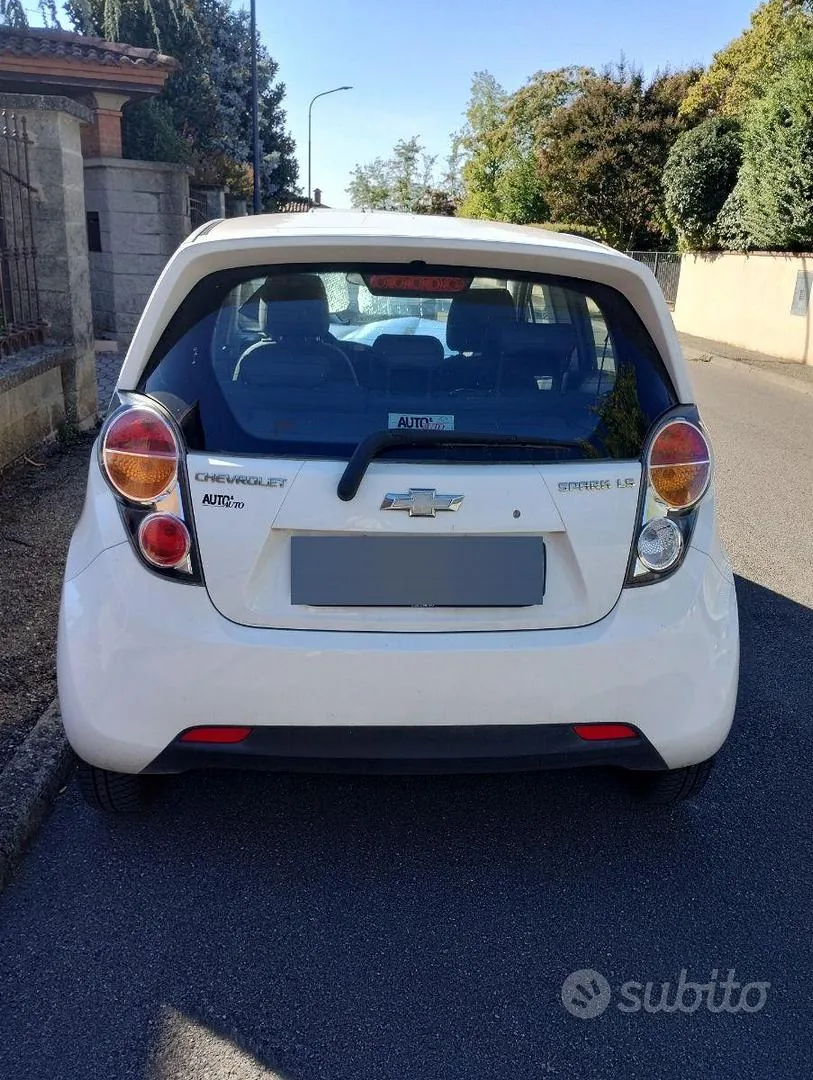 Chevrolet Spark 2011 photo 4