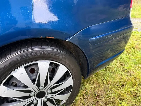 Toyota Avensis 2004 photo 5