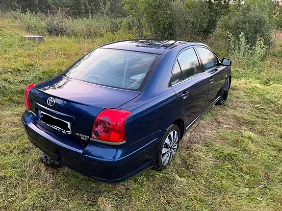 Toyota Avensis 2004 photo 3