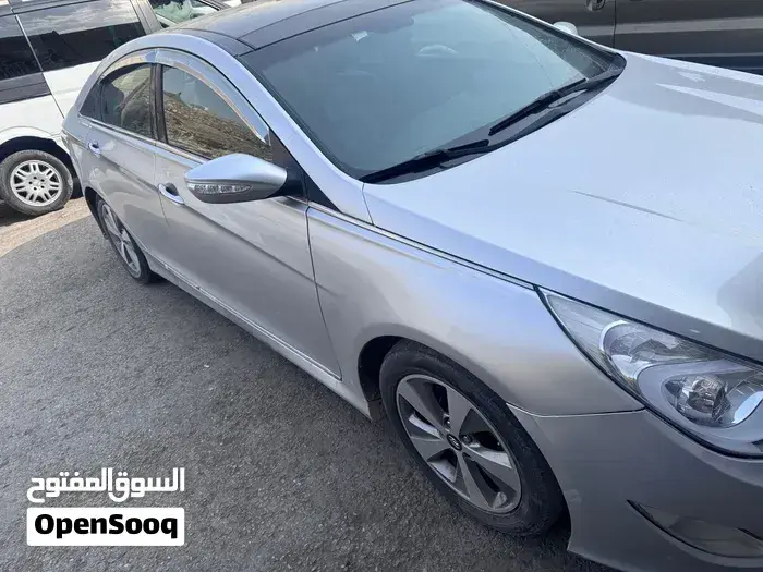 Hyundai Sonata 2011 photo 2
