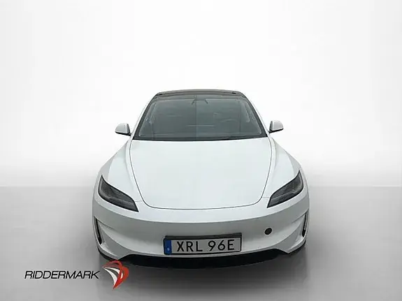 Tesla Model 3 2024 photo 2