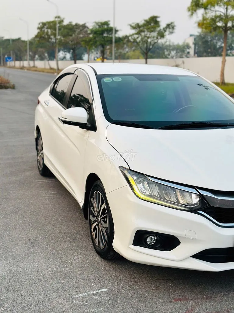 Honda City 2018 photo 2