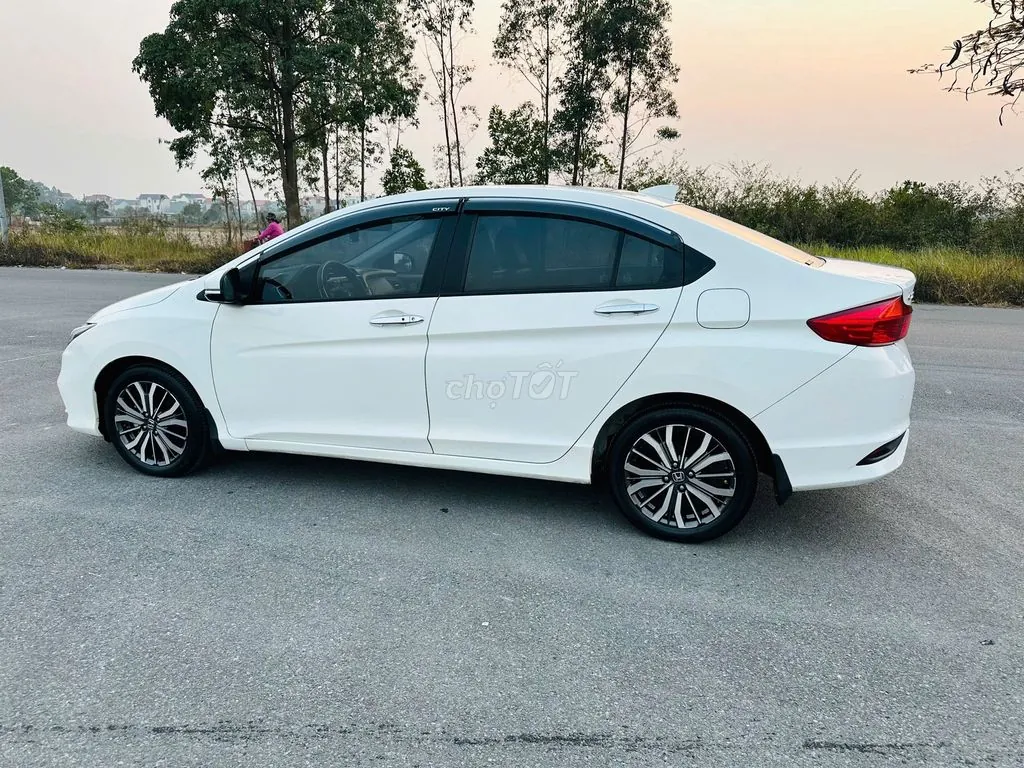 Honda City 2018 photo 5