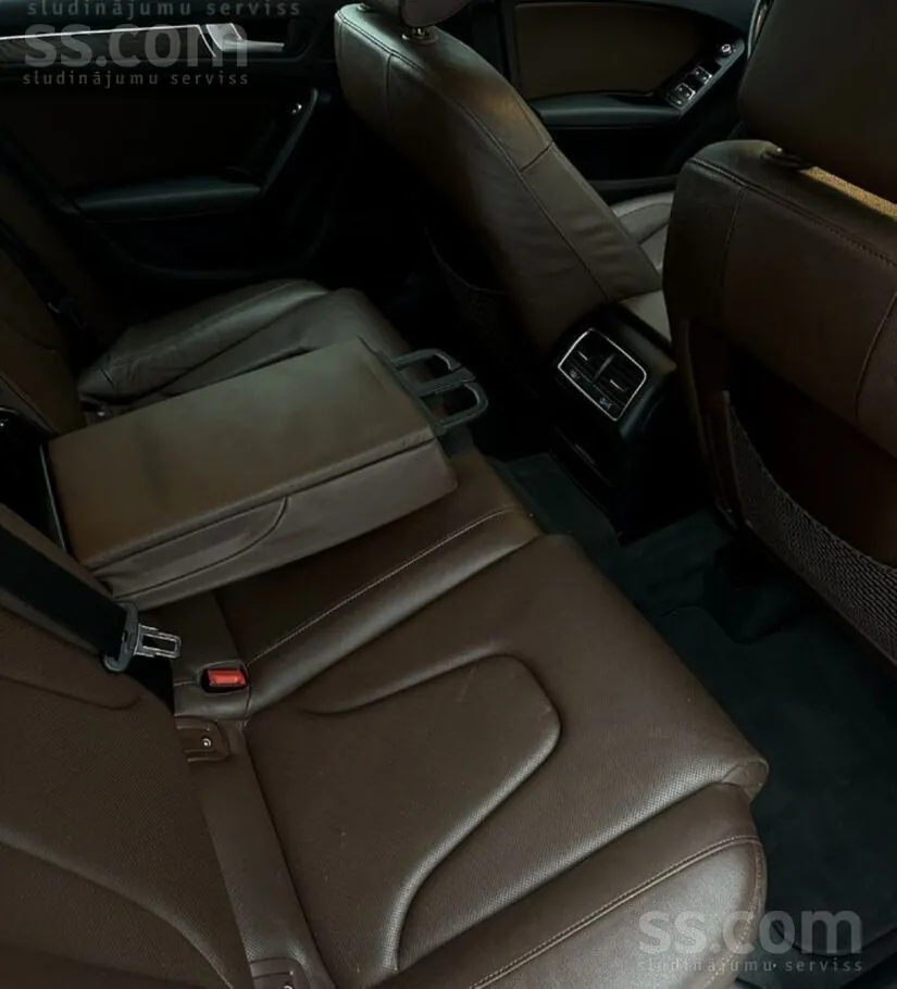 Audi A4 2012 photo 4