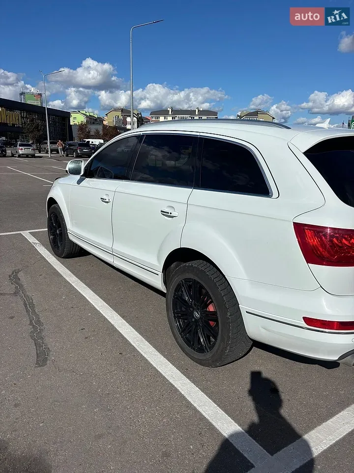 Audi Q7 2014 photo 4